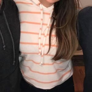 FREE W BUNDLE Hooded terry cloth fabric cropped sweatshirt